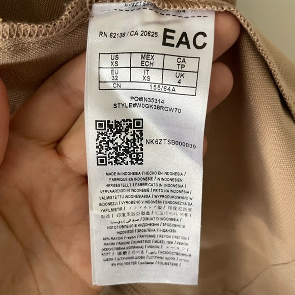 NWT - GUESS Sleeveless Utility Dress — Size XS - Picture 5 of 10